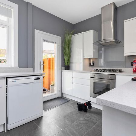 Crewe Apartment - 2 Bed, Free Off Street Parking And Private Garden เอดินบะระ ภายนอก รูปภาพ