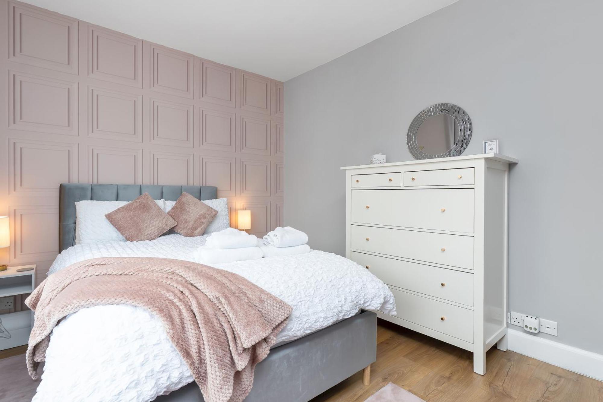 Crewe Apartment - 2 Bed, Free Off Street Parking And Private Garden เอดินบะระ ภายนอก รูปภาพ